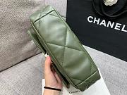 Colestore Chanel Bag 19 Glossy Sheepskin, Gold-plated, Silver-plated & Ruthenium-plated metal Dark Green 26x16x9cm - 3