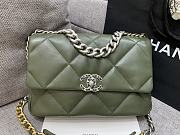 Colestore Chanel Bag 19 Glossy sheepskin, gold-plated, silver-plated & ruthenium-plated metal Dark Green 30x16x9cm - 4