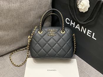 Colestore Chanel 25c  Bowling Bag in Black 22x18x7cm