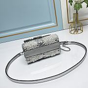 Colestore Valentino Garavani Vsling 3D White 19x13x9cm - 4