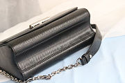 Colestore Louis Vuitton Twist MM Epi Black Silver Hardware 23x18x8cm - 3