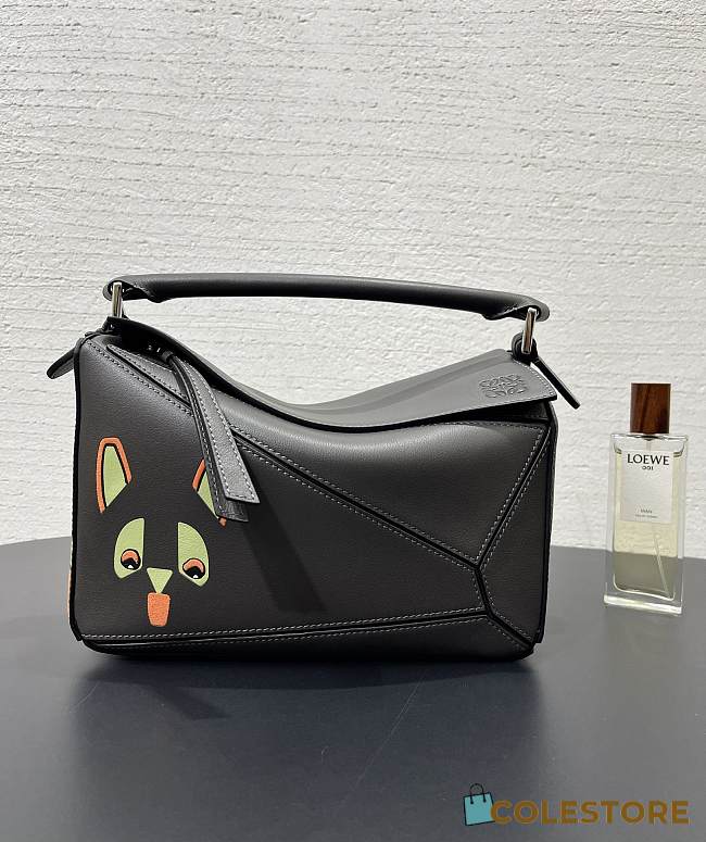 Colestore Loewe x Louis Wain   Futurist Cat Puzzle Bag Small in Classic Calfskin Dark Taupe 24x16x10cm - 1