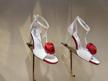 Colestore Roger Vivier Rose Vivier Sandals in Satin White, Red