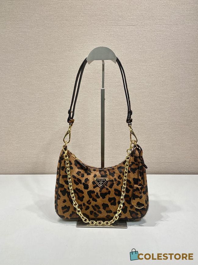 Colestore Prada Mini Re-Edition bag in Leather with Print Honey 23x17x6.5cm - 1