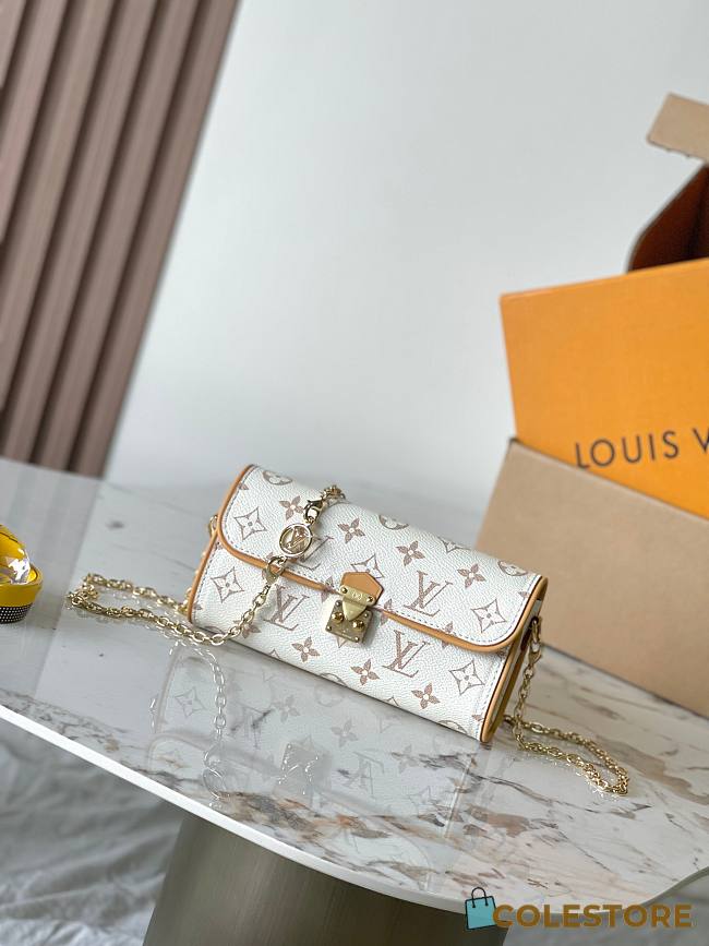 Colestore Louis Vuitton Camille Pochette Dune 20.5x11x6cm - 1
