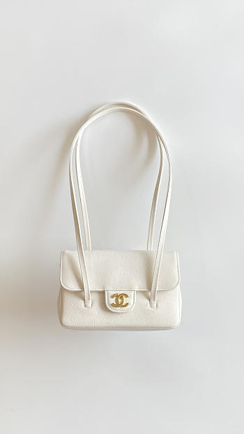 Colestore Chanel Clutch with Leather strap Glossy Calfskin with Grain Effect & Gold-Plated Metal White 17x11.5x5cm