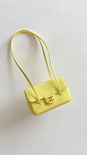 Colestore Chanel Clutch with Leather strap Glossy Calfskin with Grain Effect & Gold-Plated Metal Yellow 17x11.5x5cm - 3