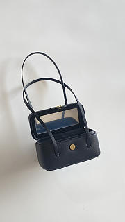 Colestore Chanel Long Vanity Bag with Leather Strap Glossy Calfskin with Grain Effect & Gold-plated Metal Black 17x9.5x8cm - 5