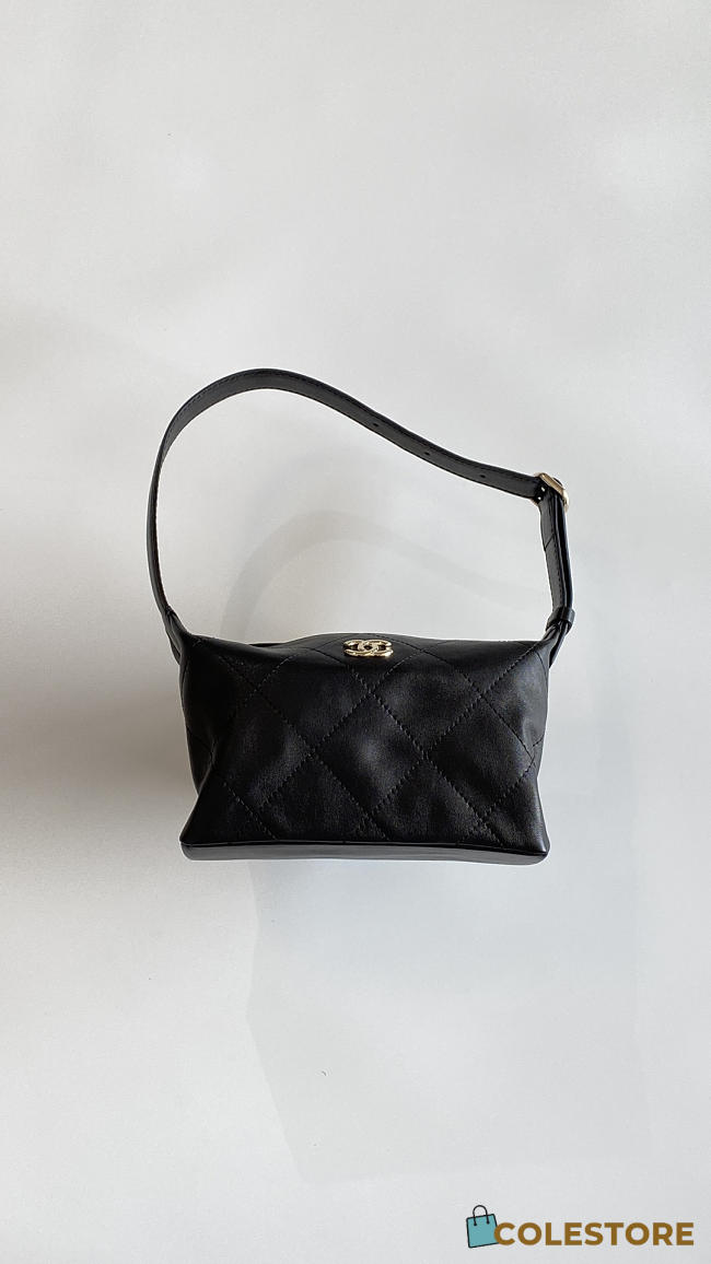 Colestore Chanel Hobo Bag Glossy Sheepskin & Gold-Plated Metal Black 23x13x8cm - 1
