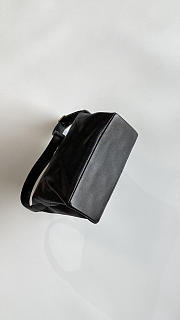 Colestore Chanel Hobo Bag Glossy Sheepskin & Gold-Plated Metal Black 23x13x8cm - 5