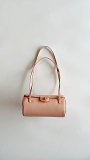 Colestore Chanel Small Bowling Bag Glossy Calfskin with Grain Effect & Gold-plated metal Pink  10 x 20.5 x 10cm - 1