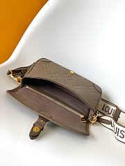 Colestore  Louis Vuitton Diane Monogram Empreinte Leather Smoke 24 x 15 x 9 cm - 3