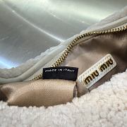 Colestore  Miu Miu Ivory Wander Shearling Hobo Bag 20x17x6cm - 4