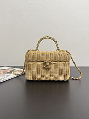 Colestore Chanel Vanity Bag   Braided Rattan & Gold-colored Metal  Beige  11.5 x 19.5 x 11cm - 1