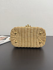 Colestore Chanel Vanity Bag   Braided Rattan & Gold-colored Metal  Beige  11.5 x 19.5 x 11cm - 3