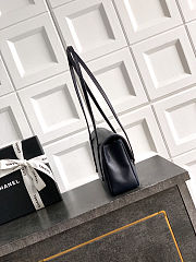 	 Colestore Chanel Small Flap-Top bag Glossy Calfskin with Grain Effect & Gold-plated Metal Dark Blue/Navy 22x15x7cm - 5