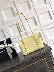 	 Colestore Chanel Small Flap-Top bag Glossy Calfskin with Grain Effect & Gold-plated Metal Light Yellow 22x15x7cm - 2