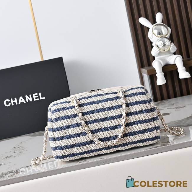 Colestore Chanel Clutch with Strap Crocheted Fabric, Sheepskin & Gold-colored metal Blue 11.5x18.5x11cm - 1