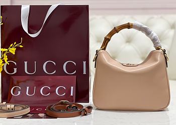 Colestore  Gucci Diana Small Shoulder bag in Beige Leather 24 × 15 × 5 cm