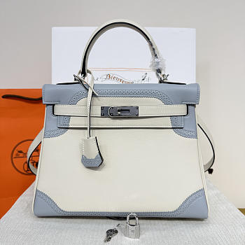 Colestore Hermes Ghillies Kelly 28 in Swift Leather Cream & Baby Blue