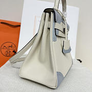 Colestore Hermes Ghillies Kelly 28 in Swift Leather Cream & Baby Blue - 6