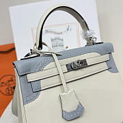 Colestore Hermes Ghillies Kelly 25 in Swift Leather Cream & Baby Blue - 6