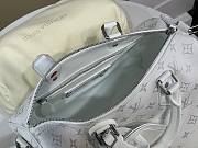 Colestore Louis Vuitton VISIONARY JOURNEYS SEOUL EXCLUSIVE Speedy P9 Bandoulière 30 M27144 32 x 22.5 x 18cm - 5