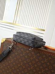 Colestore Louis Vuitton Avenue NM Crossbody Damier Graphite Canvas 20 x 31 x 7 cm - 5
