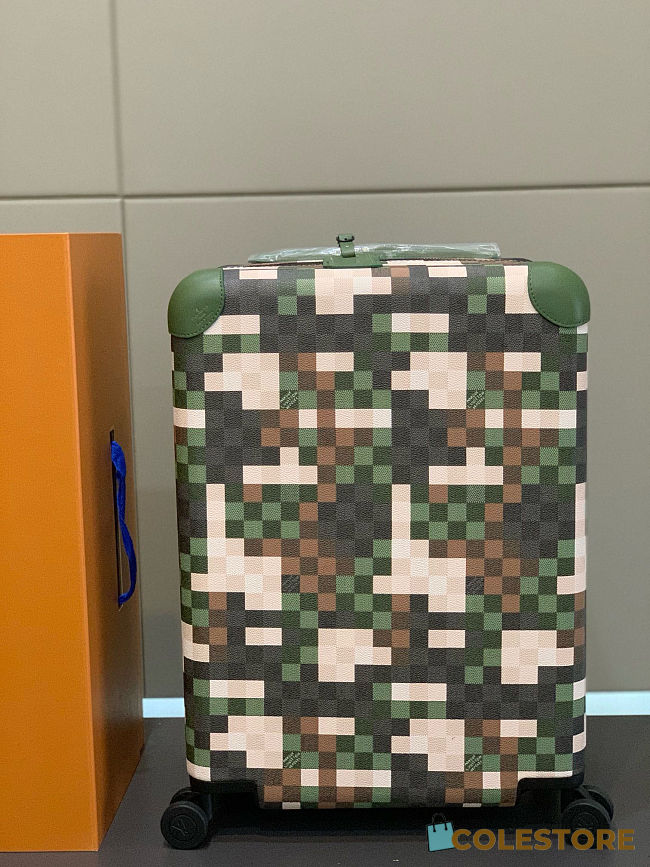Colestore Louis Vuitton Horizon 55 Suitcase Army 38 x 55 x 21 cm - 1