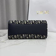 Colestore Dior  Small Shopping Bag Blue Dior Oblique Jacquard 27 x 19 x 13.5cm - 6