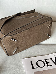 Colestore  Loewe Small Featherlight Puzzle bag in Grained Nubuck Dark Brown 24x16.5x10.5cm - 3