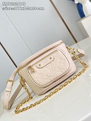 	 Colestore Louis Vuitton Mini Bumbag Monogram Cream 17x12x9.5cm - 1