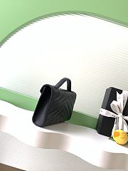 Colestore Chanel Chevron Quilted Envelope Flap Bag Black. Top Handle 26x10x5cm - 5