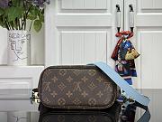 Colestore Louis Vuitton Neverfull Bandoulière Inside Out BB Monogram Sky Blue 16.5 x 11 x 26.5cm - 2