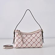Colestore  Gucci Printed GG small shoulder bag in pink and red GG 22 × 14 × 8 cm  - 1