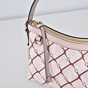 Colestore  Gucci Printed GG small shoulder bag in pink and red GG 22 × 14 × 8 cm  - 3