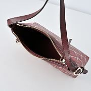 Colestore  Gucci Printed GG small shoulder bag in red and pink GG fabric  22 × 14 × 8 cm  - 5