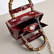 Colestore  GucciDiana crystals small tote bag in Rosso Ancora red velvet 20 × 16 × 10 cm - 3