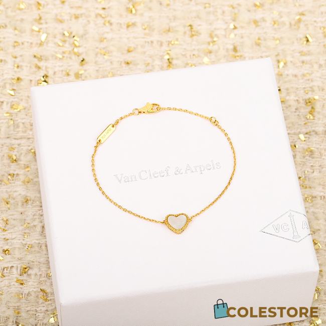 Colestore Van Cleef & Arpels Yellow Gold Mother Of Pearl Sweet Alhambra Heart Bracelet - 1