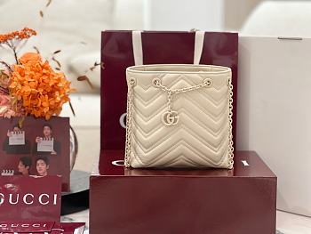 Colestore  Gucci GG Marmont Nano Bucket bag in Light Beige leather 16x17x6.5cm