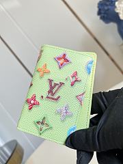 Colestore Louis Vuitton Pocket Organizer Pistachio M28044 7.5 x 11.1 x 1 cm - 2
