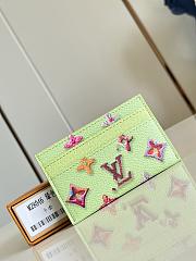 Colestore  Louis Vuitton Double Card Holder Pistachio M28046 11 x 7 x 1.5 cm - 1