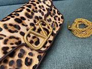 Colestore Valentino Garavani Locò Leopard Print Shoulder Bag 27x13x6cm - 5