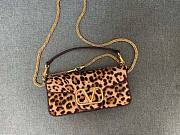 Colestore Valentino Garavani Locò Leopard Print Shoulder Bag 27x13x6cm - 4