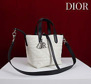 Colestore  Dior Small Dior Toujours Vertical Tote Bag Latte and Black Macrocannage Calfskin 18.5 x 18.5 x 12 cm - 6