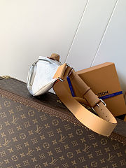 Colestore Louis Vuitton Rush Bumbag White 30 x 15 x 8cm - 4