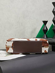 Colestore  Miu Miu White/burnt Sienna Printed Leather Beau Bag 30x17x8.5cm - 5