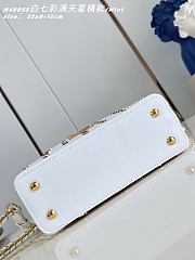 Colestore Louis Vuitton LV x TM Capucines East-West Mini Snow White 22 x 12 x 8 cm - 2