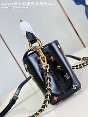 Colestore Louis Vuitton LV x TM Capucines East-West Mini Black 22 x 12 x 8 cm - 5