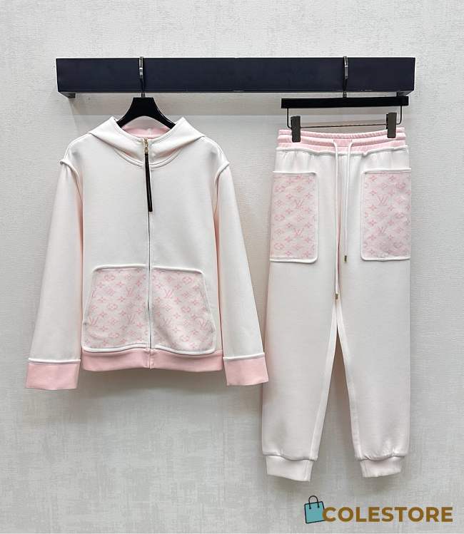 Colestore Louis Vuitton Athletic Style Set Pink - 1